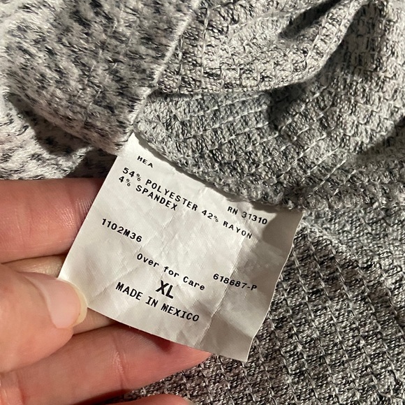 Iz Byer Long Sleeve Gray Patterned Dress - Picture 6 of 10